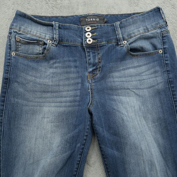 Torrid Jeans Women's Size 14R Blue Mid-Rise Jegging Denim 28.5"Inseam Distressed - Picture 14 of 16